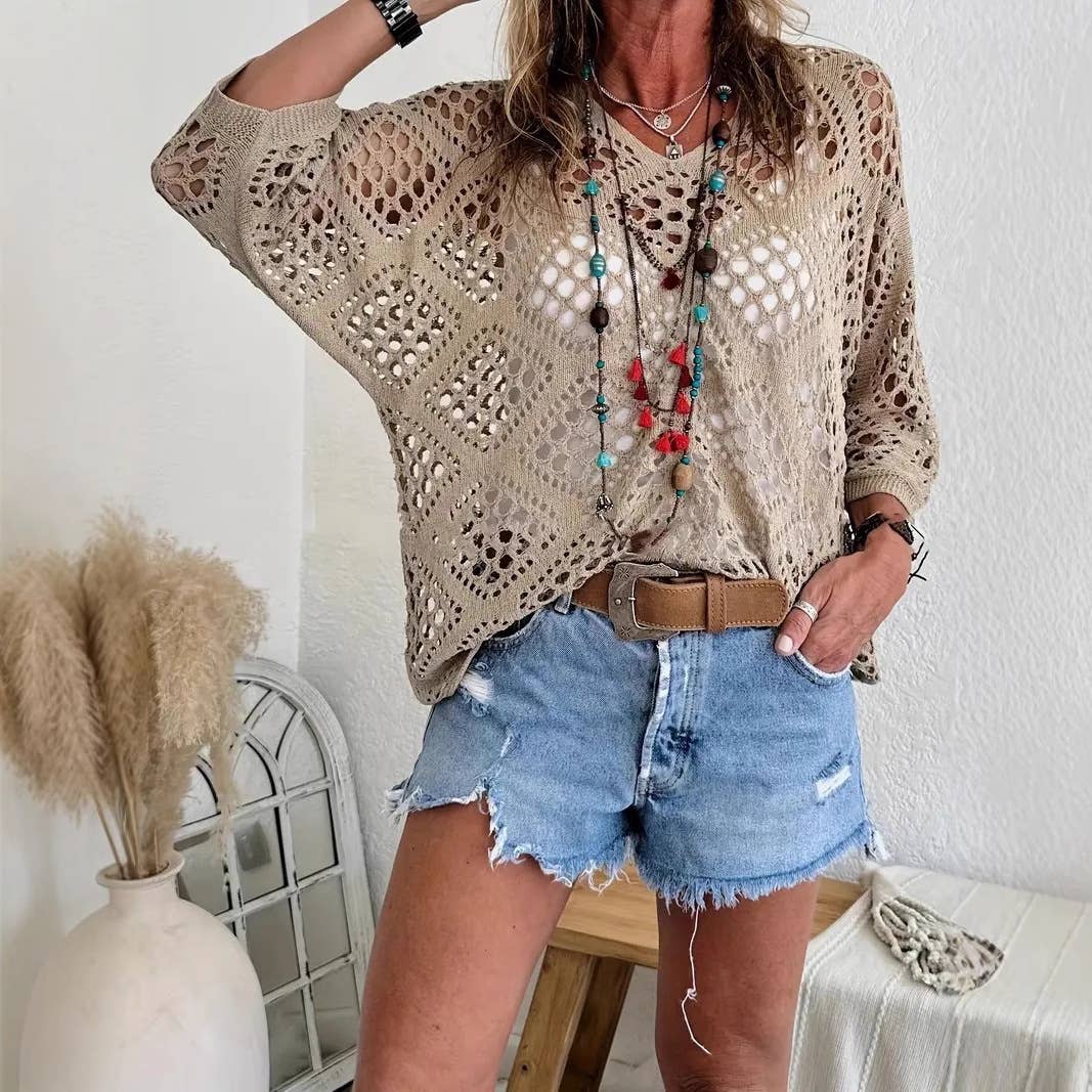Knit V-Neck Diamond Cut-Out Batsleeves Blouse