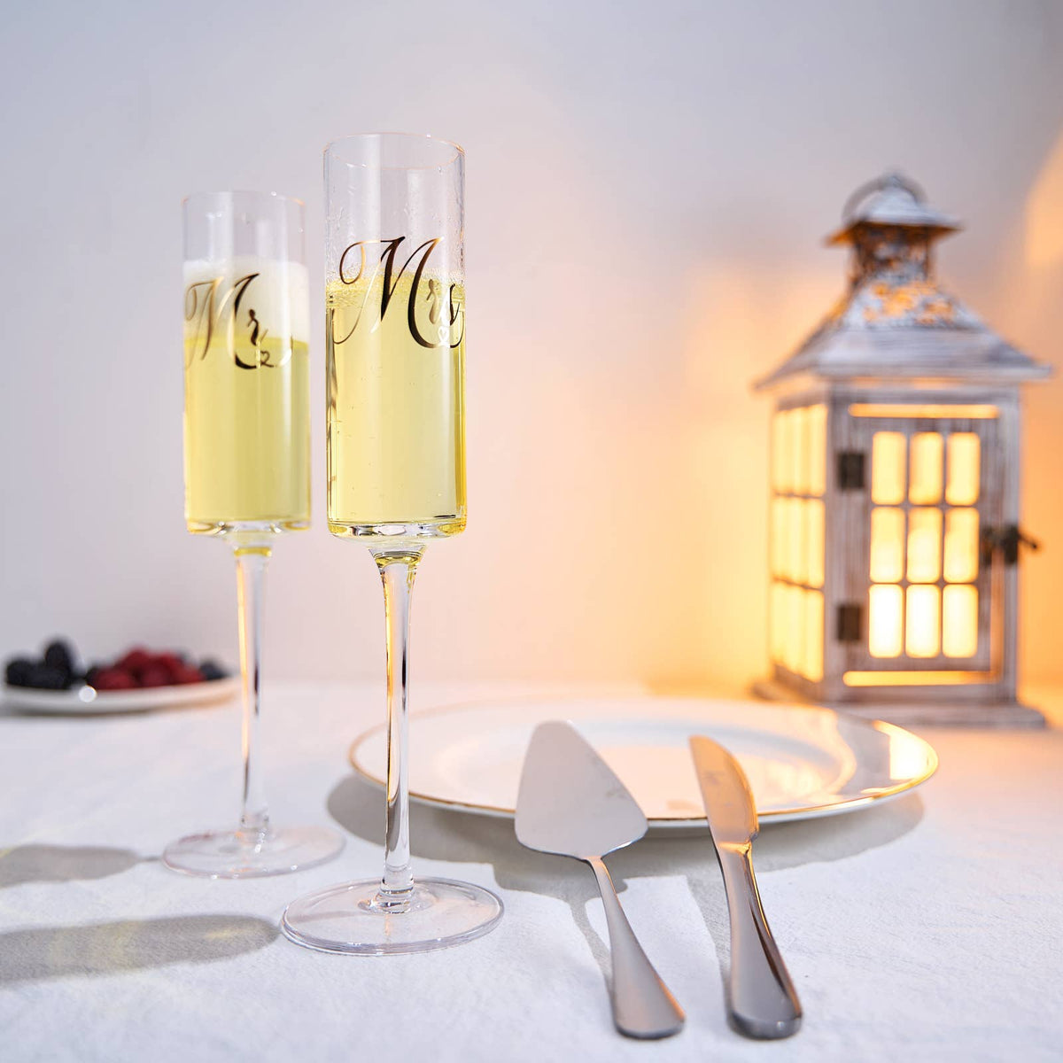 Mr & Mrs Champagne Flutes Gift Set - Silver
