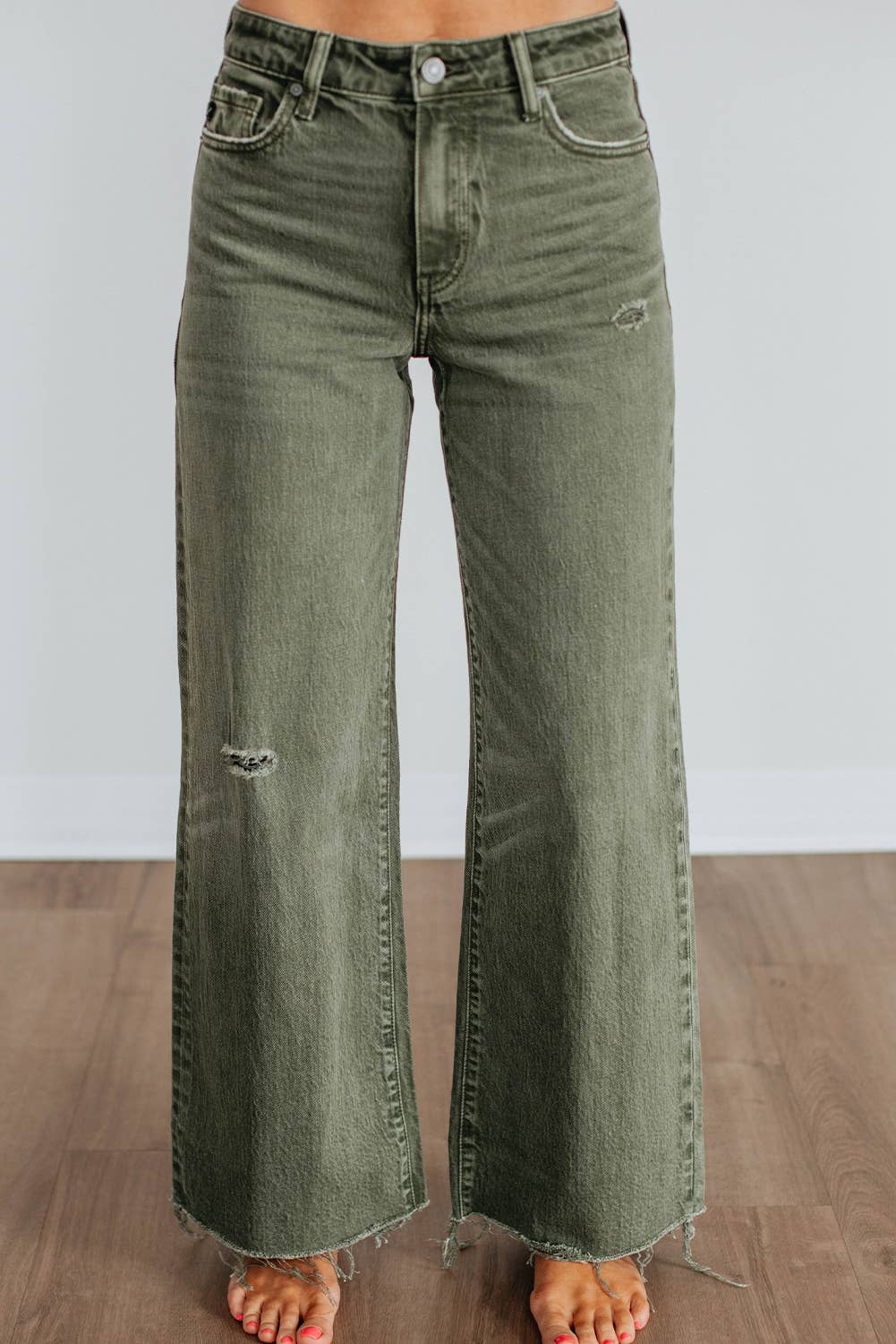 Slight Distressed Raw Edge Wide Leg Jeans